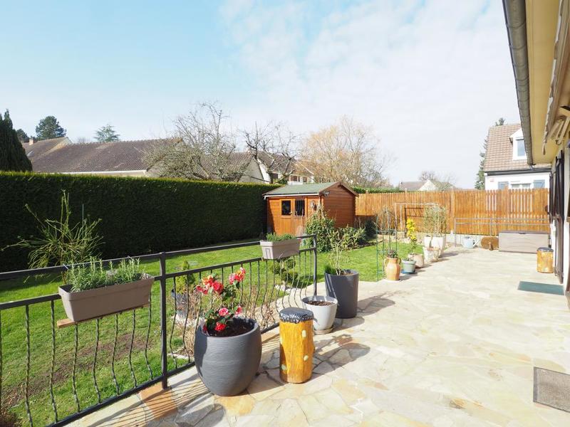 Pavillon - 130 m² - 6 pièces