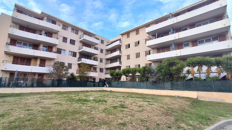 Appartement - 79 m² - 4 pièces