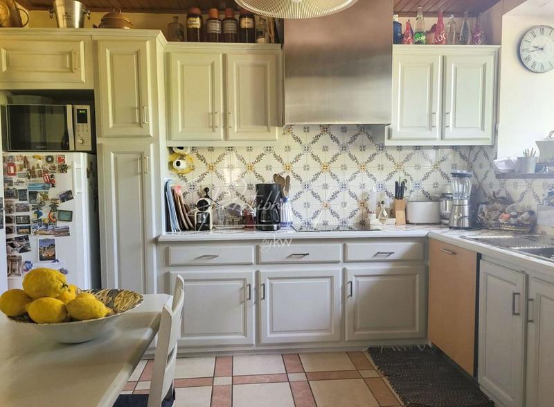 Maison - 251 m² - 8 pièces