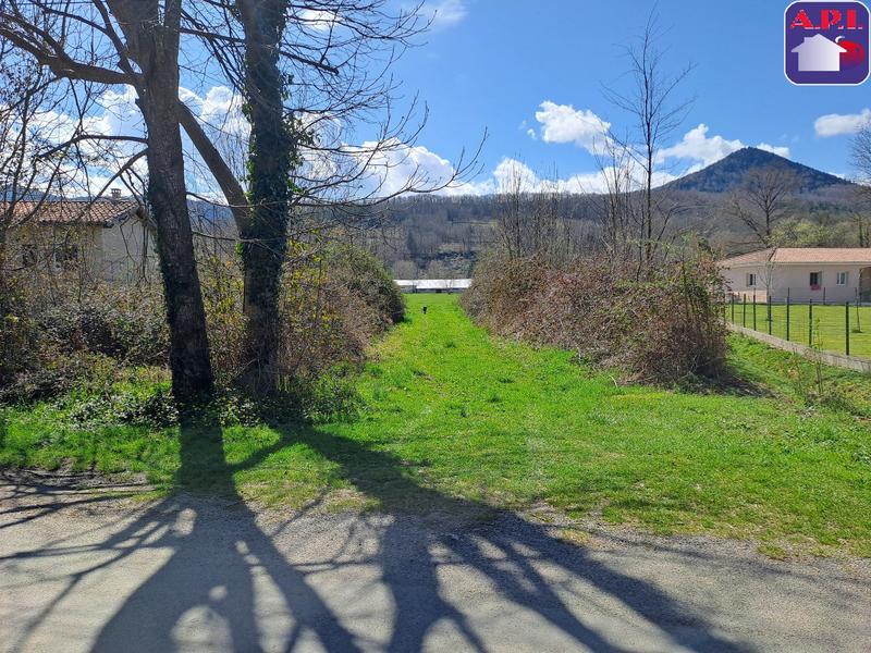 Terrain constructible - 4 506 m²