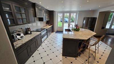 Maison - 198 m² - 8 pièces