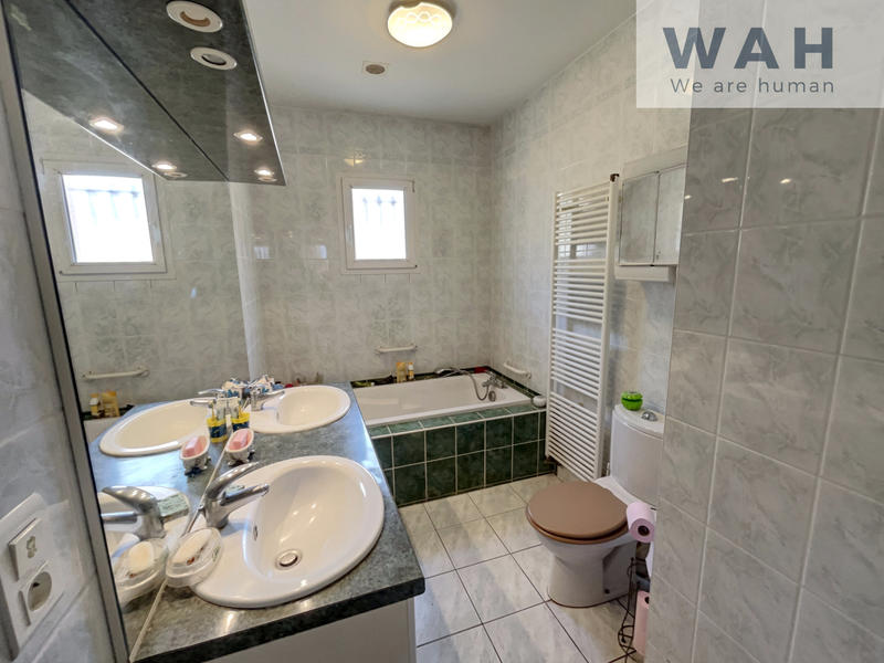 Maison - 107 m² - 4 pièces