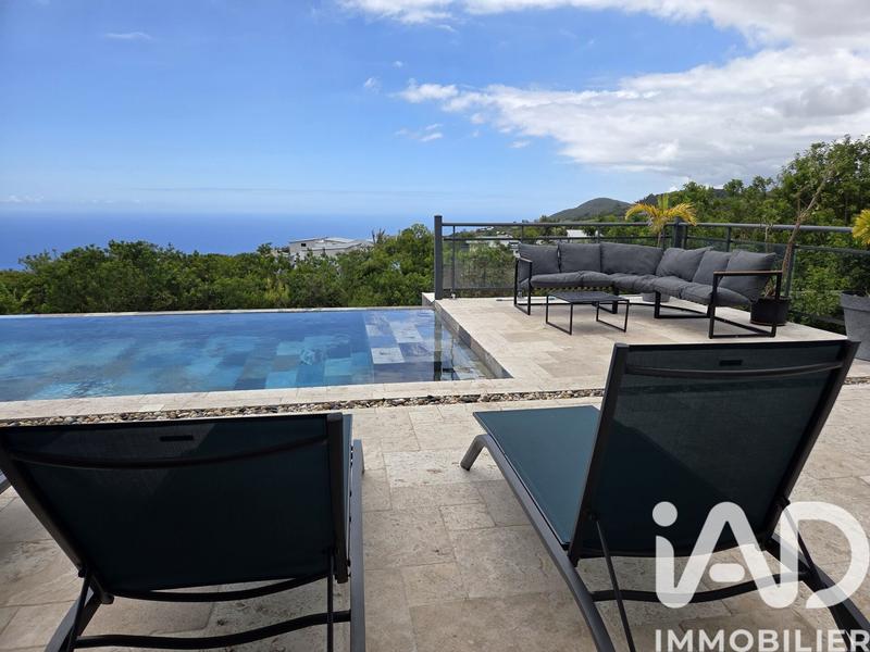 Maison - 422 m² - 12 pièces