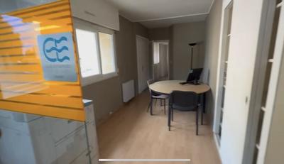 Bureau - 65 m²
