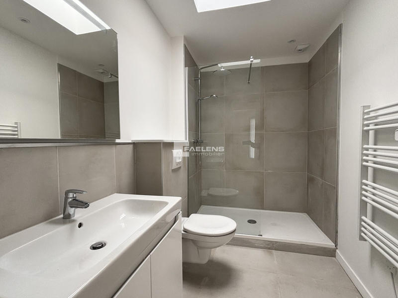 Maison - 213 m² - 5 pièces