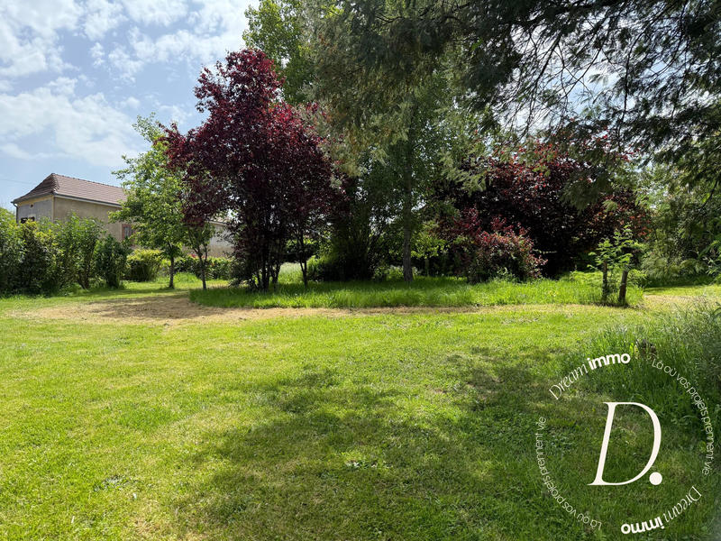 Maison - 334 m² - 6 pièces