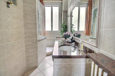 Appartement - 141 m² - 5 pièces