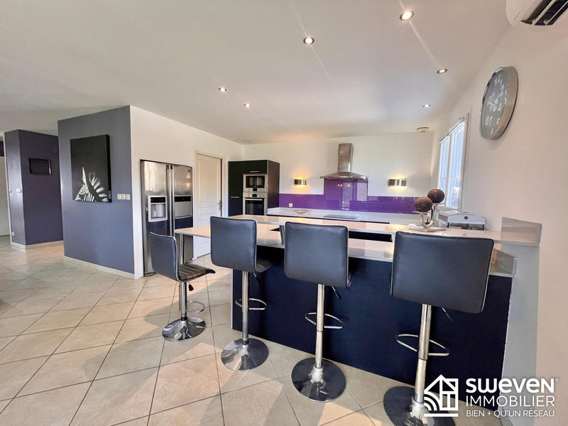 Maison - 138 m² - 5 pièces