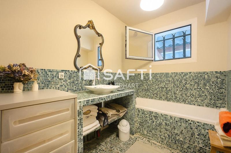 Maison - 185 m² - 7 pièces