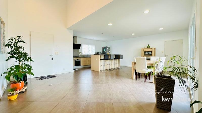 Maison - 158 m² - 6 pièces