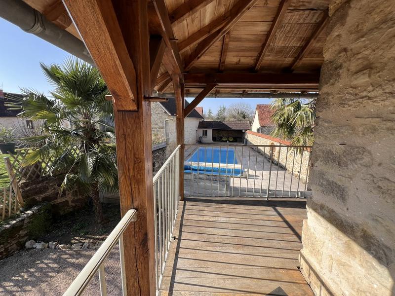 Maison - 230 m² - 11 pièces