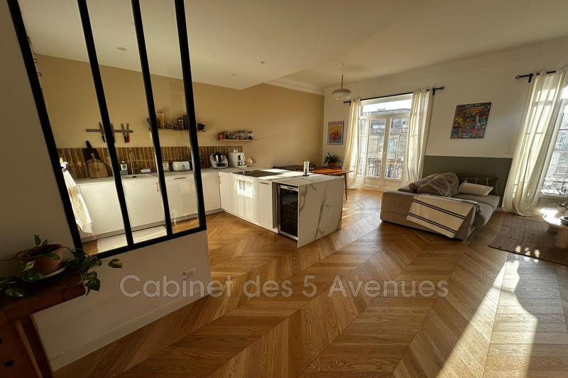 Appartement - 90 m² - 4 pièces