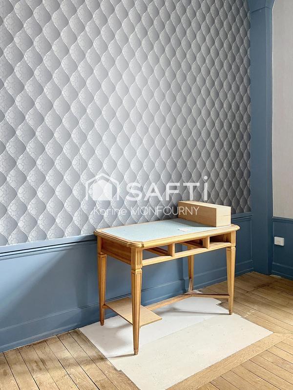 Maison - 330 m² - 8 pièces