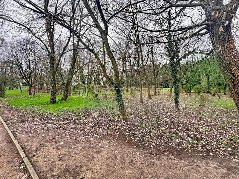 Château - 124 m² - 6 pièces