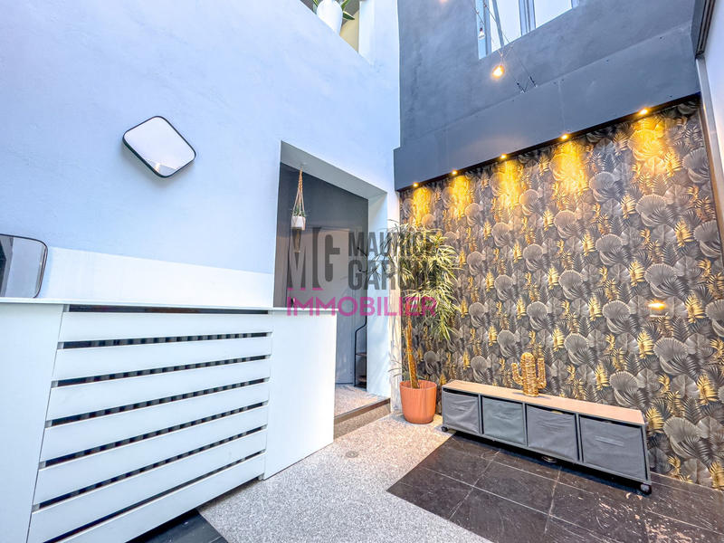 Appartement - 156 m² - 5 pièces