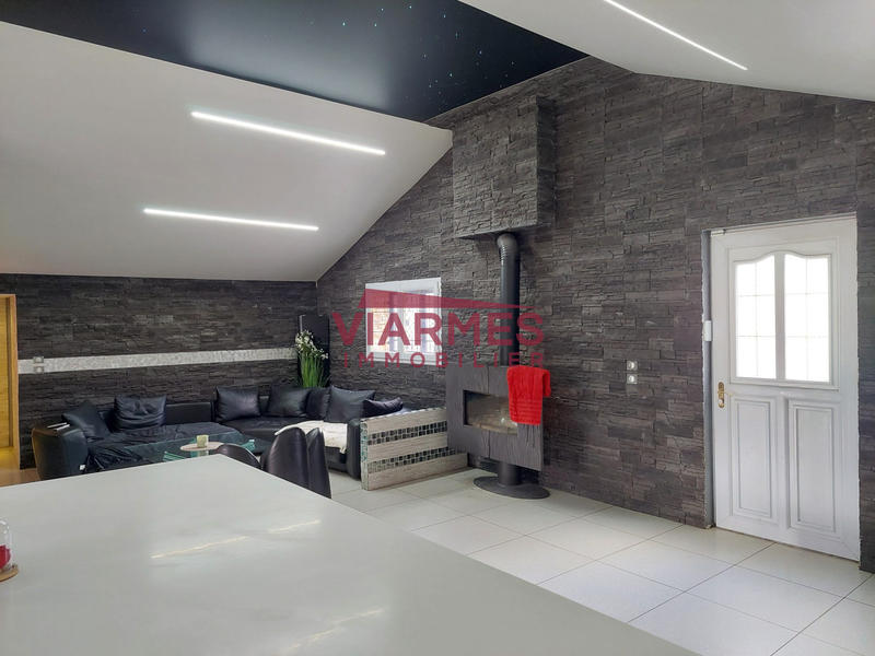 Maison - 210 m² - 8 pièces