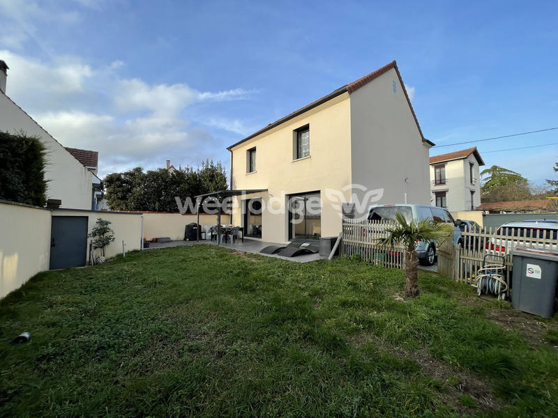 Maison - 126 m² - 6 pièces