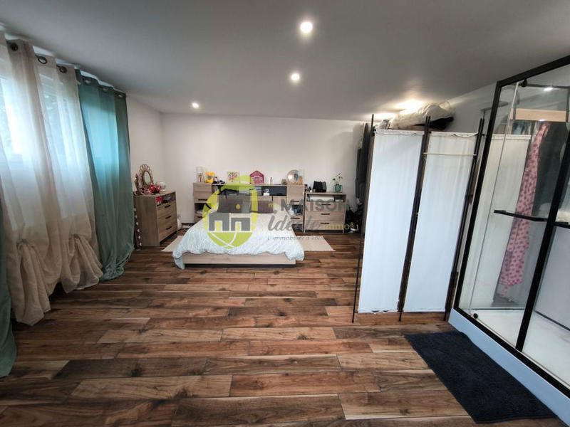 Maison - 153 m² - 7 pièces