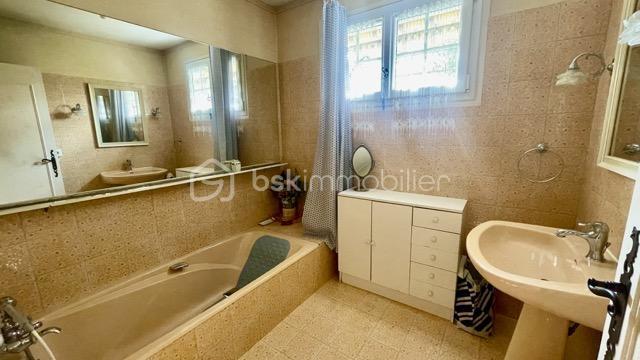 Maison traditionnelle - 112 m² - 5 pièces