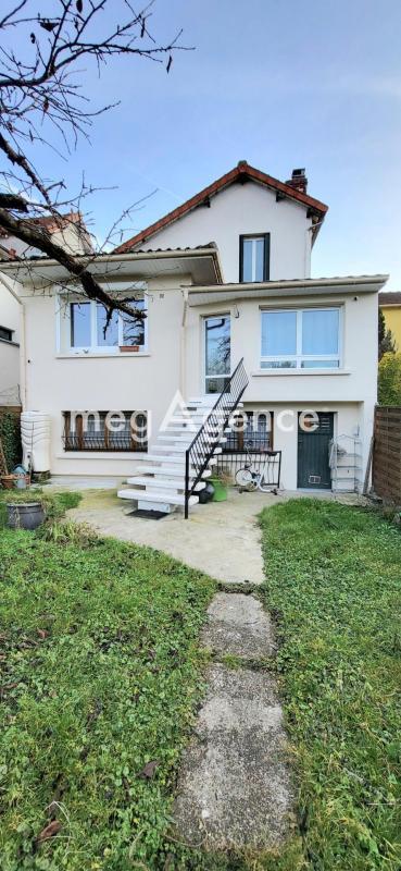 Maison - 120 m² - 6 pièces