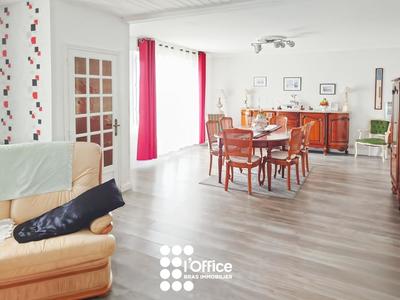 Maison - 90 m² - 3 pièces