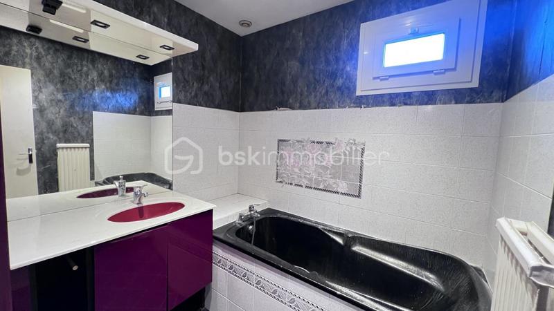 Maison - 136 m² - 7 pièces