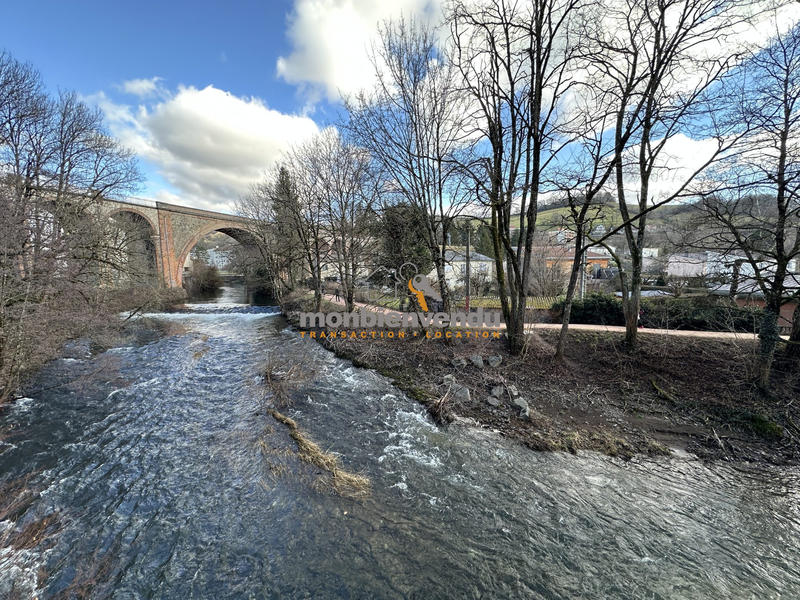 Appartement - 223 m² - 6 pièces