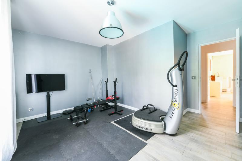 Maison contemporaine - 214 m² - 8 pièces