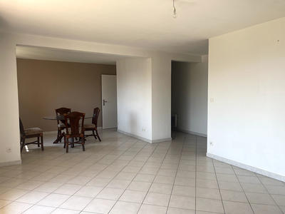 Appartement - 83 m² - 3 pièces