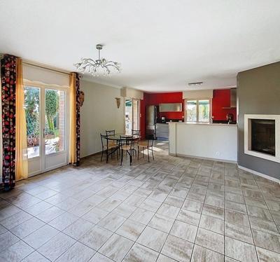 Maison - 195 m² - 7 pièces