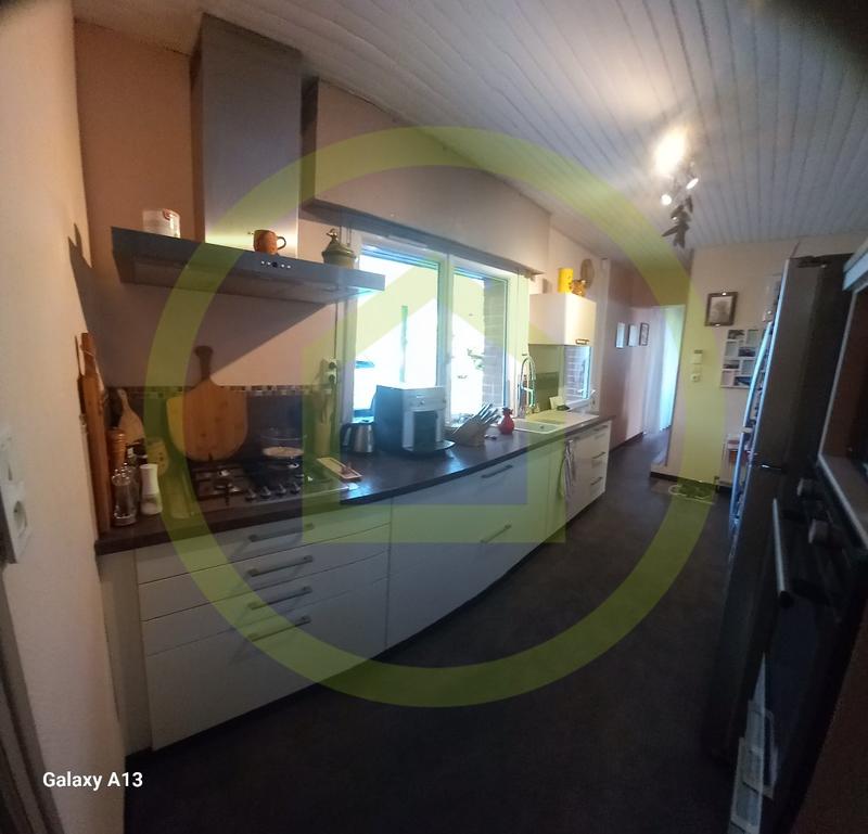 Maison - 193 m² - 8 pièces