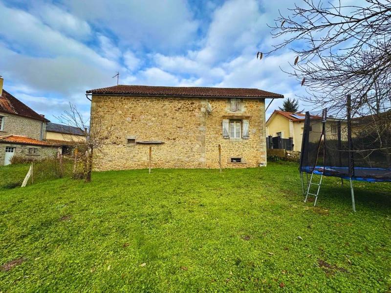 Maison de village - 75 m² - 2 pièces