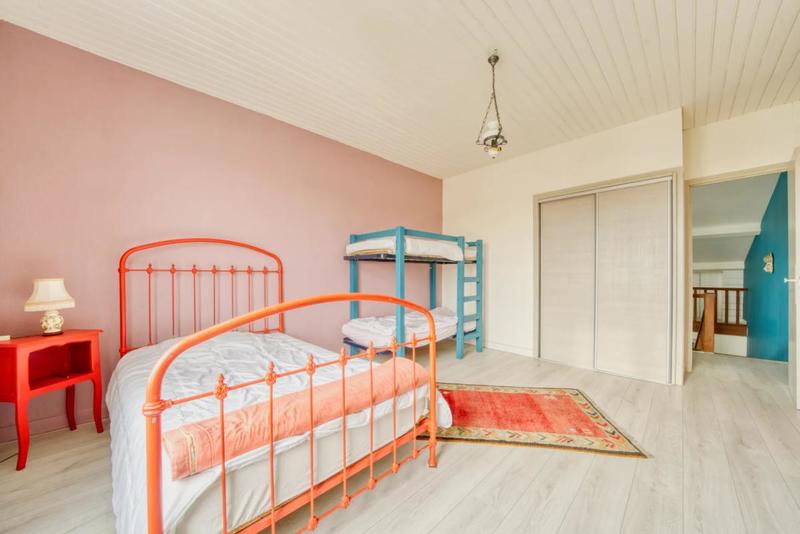 Maison - 271 m² - 10 pièces