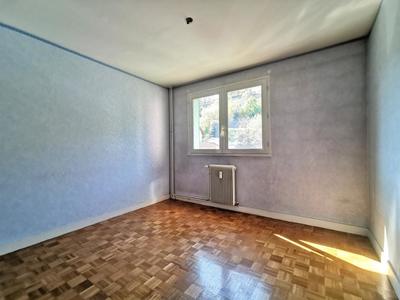 Appartement - 79 m² - 4 pièces