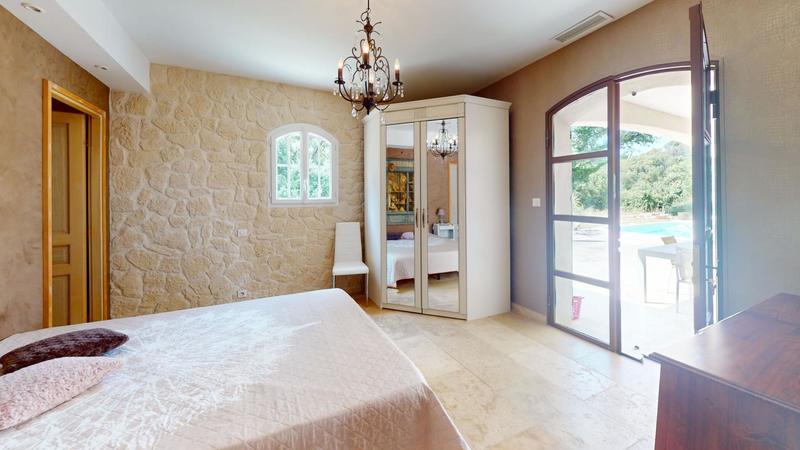 Villa - 140 m² - 4 pièces