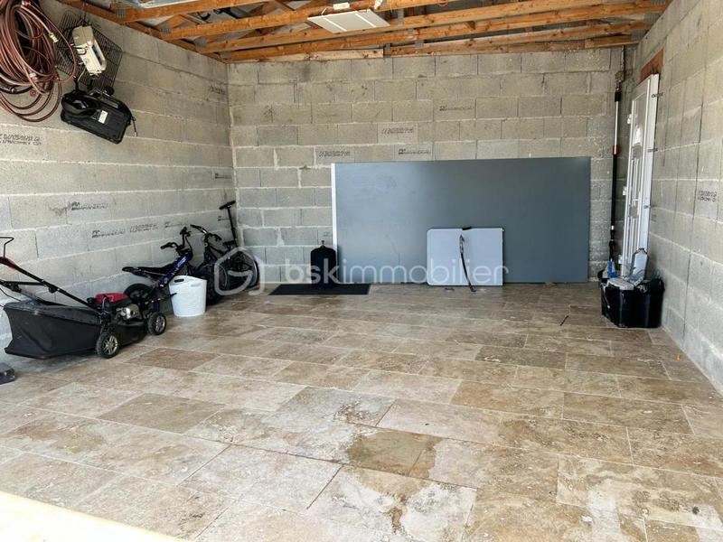 Maison - 102 m² - 4 pièces