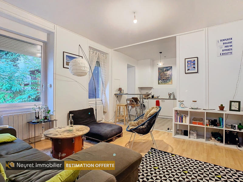 Appartement - 136 m² - 5 pièces