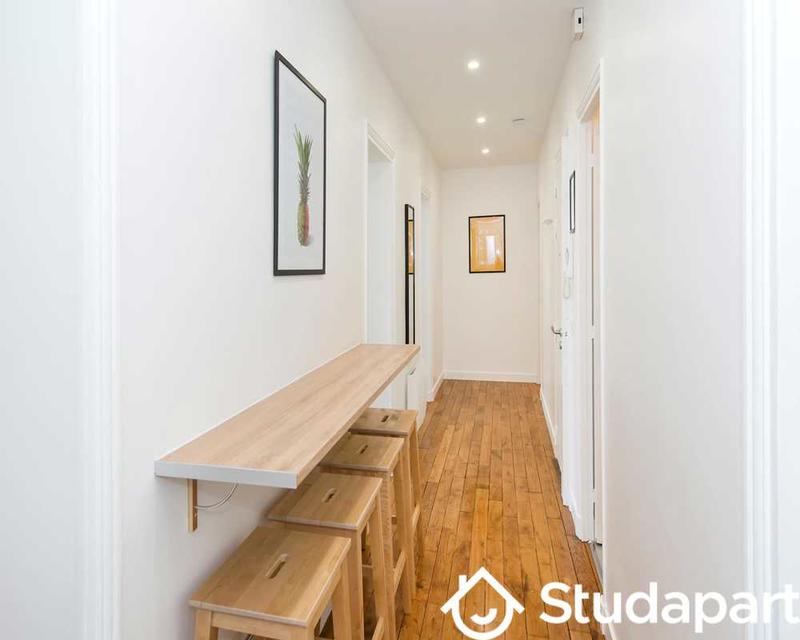 Chambre - 80 m² - 1 pièce