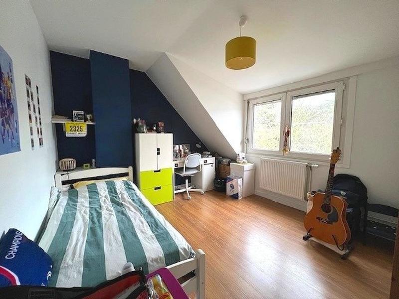 Maison - 122 m² - 8 pièces