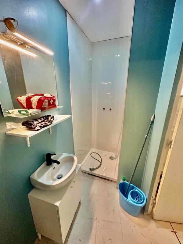 Local commercial - 110 m² - 3 pièces