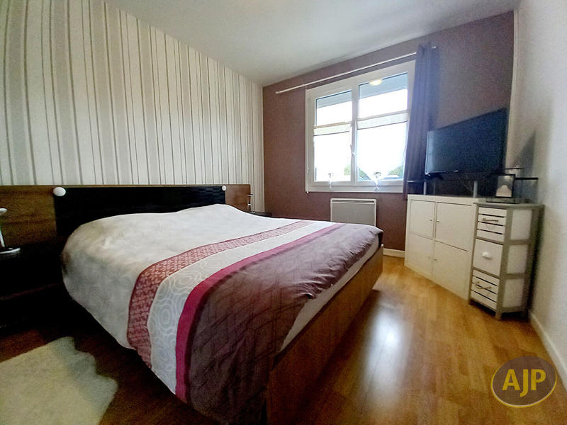 Maison - 175 m² - 8 pièces