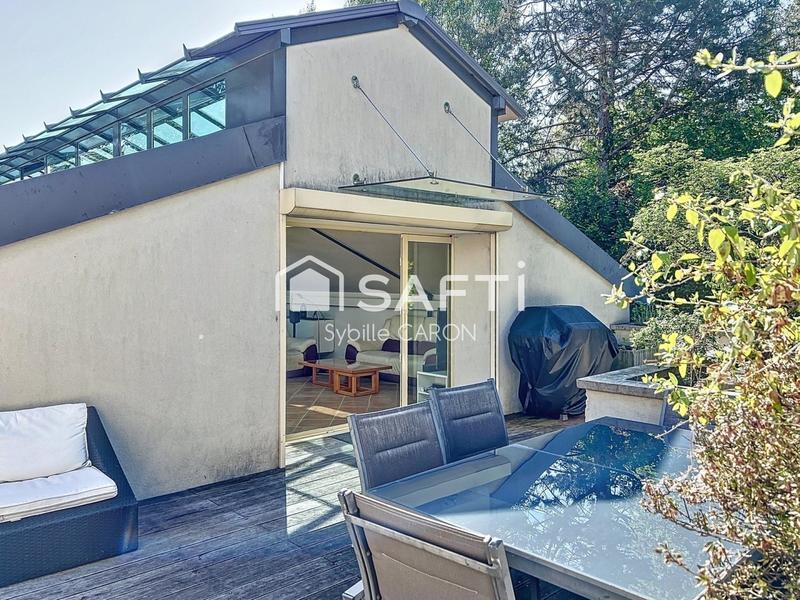 Maison - 192 m² - 6 pièces