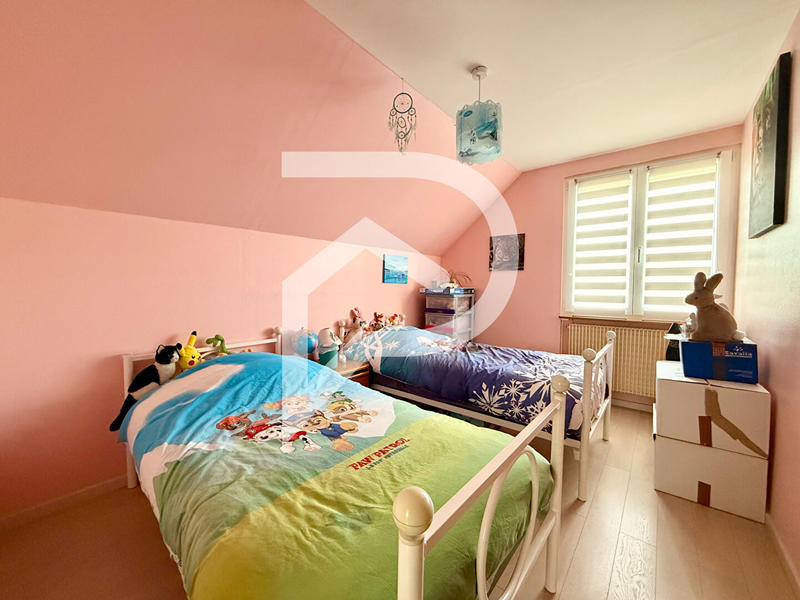 Maison - 95 m² - 5 pièces