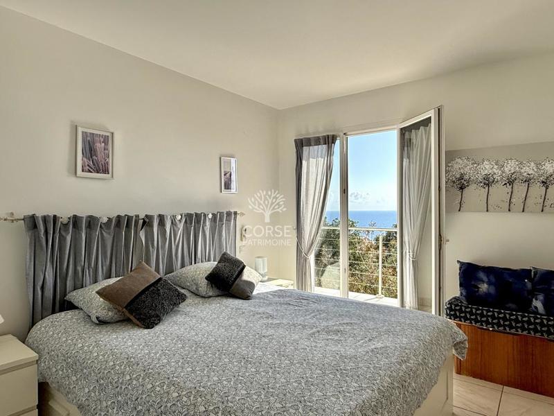 Villa - 185 m² - 5 pièces