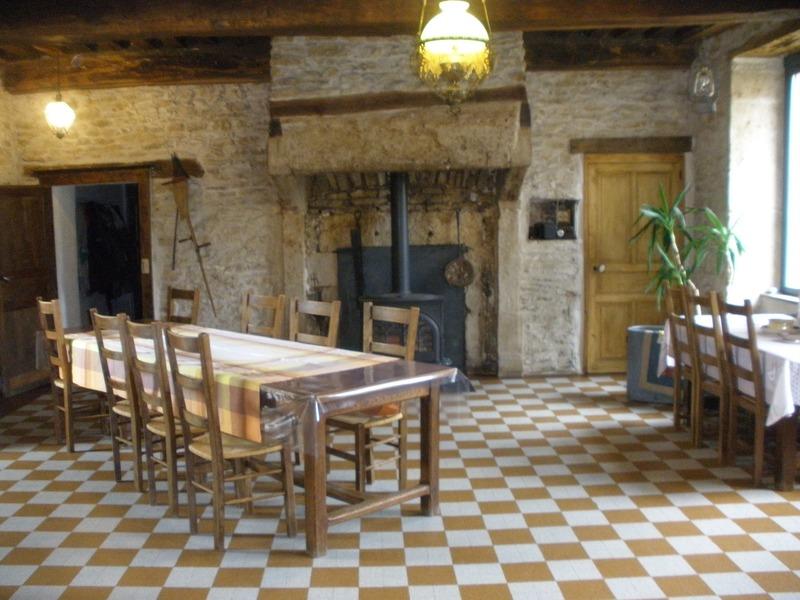 Corps de ferme - 390 m² - 15 pièces