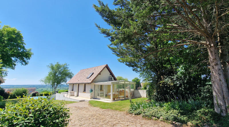 Maison - 150 m² - 7 pièces