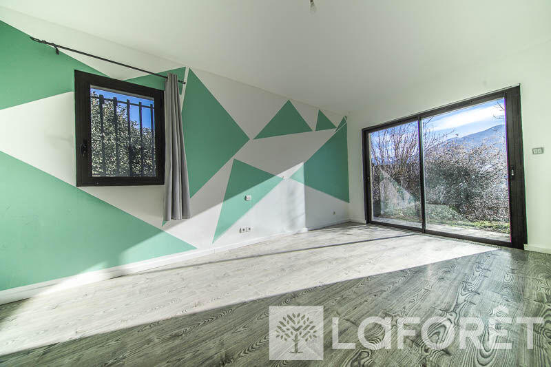 Maison - 166 m² - 8 pièces