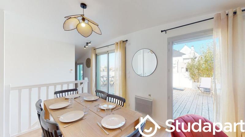 Chambre - 10 m² - 1 pièce