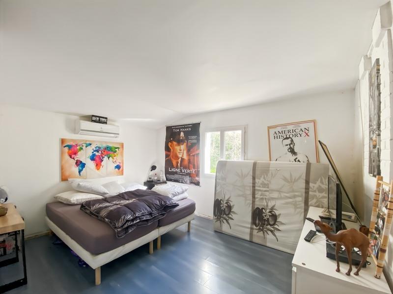 Maison - 180 m² - 6 pièces