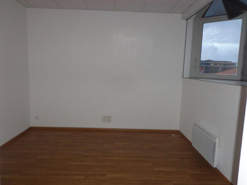 Bureau - 49 m² - 4 pièces